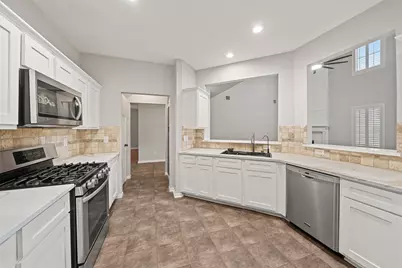 1304 Pine Stream Drive S, Pearland, TX 77581 - Photo 11