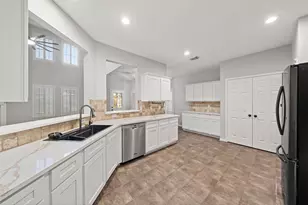 1304 Pine Stream Dr S, Pearland, TX 77581 - Photo 13
