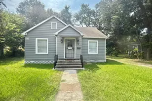 19 4th Ave N, Texas City, TX 77590 - Photo 1