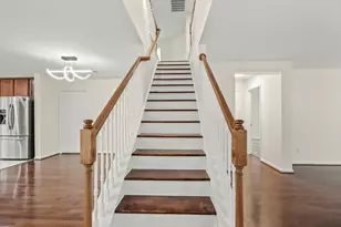 255 Silky Leaf Dr, Houston, TX 77073 - Photo 9