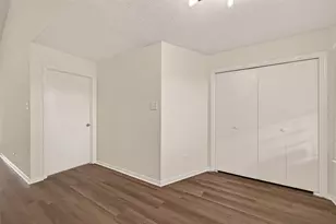 28700 Waikiki Ln, Conroe, TX 77356 - Photo 15