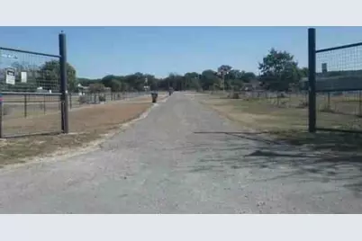 96 River Valley, Rio Frio, TX 78879 - Photo 3