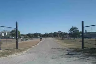 96 River Valley, Rio Frio, TX 78879 - Photo 3