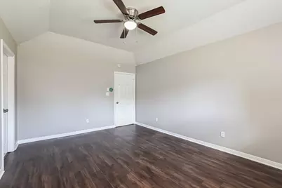 521 Cedar Avenue, League City, TX 77573 - Photo 9