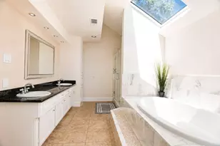 14119 Cherry Mound Dr, Houston, TX 77077 - Photo 17