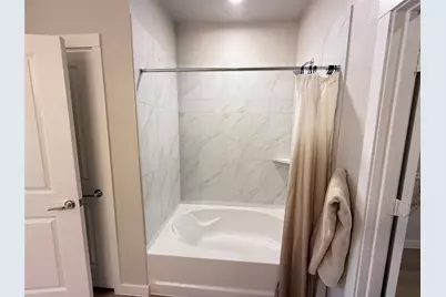 1610 Campbell Rd #B4.386, Houston, TX 77055 - Photo 9