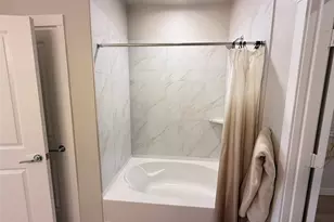 1610 Campbell Rd, Houston, TX 77055 - Photo 9