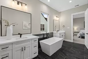 1193 W 19th St, Houston, TX 77008 - Photo 35