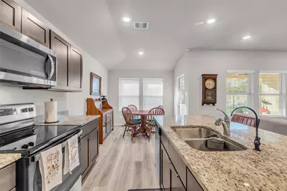 308 Pacos Drive, Huntsville, TX 77340 - Photo 7