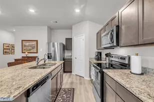 308 Pacos Dr, Huntsville, TX 77340 - Photo 5