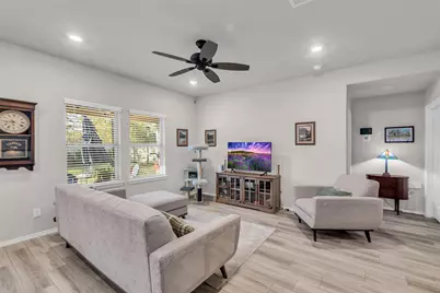 308 Pacos Drive, Huntsville, TX 77340 - Photo 11