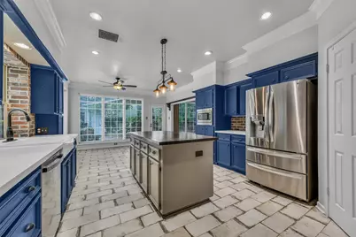 2111 Riverside Drive, League City, TX 77573 - Photo 11