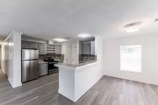 108 Varsity Circle, Huntsville, TX 77340 - Photo 5