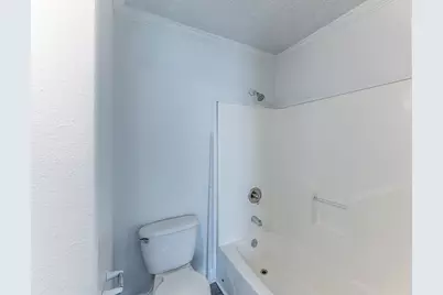 108 Varsity Circle, Huntsville, TX 77340 - Photo 11