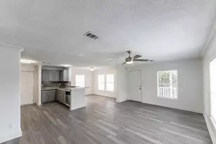 108 Varsity Circle, Huntsville, TX 77340 - Photo 3