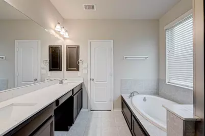2111 Post Oak Court, Pearland, TX 77581 - Photo 21