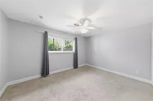 218 Faust Ln, Houston, TX 77024 - Photo 45