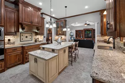 546 Meadowlark Lane, Winnie, TX 77665 - Photo 15