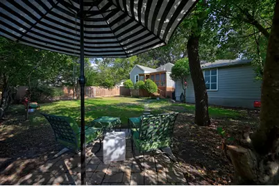 103 E Val Verde Street, Brenham, TX 77833 - Photo 9