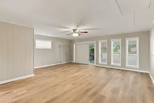 1335 Kathy Ave, Sealy, TX 77474 - Photo 23