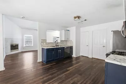 24407 Strong Pine Drive, Houston, TX 77336 - Photo 13