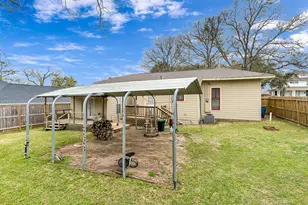 26 W Austin St, Bellville, TX 77418 - Photo 23