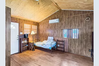 26 W Austin Street, Bellville, TX 77418 - Photo 33