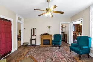 26 W Austin St, Bellville, TX 77418 - Photo 9