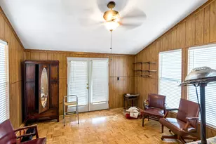 26 W Austin St, Bellville, TX 77418 - Photo 13