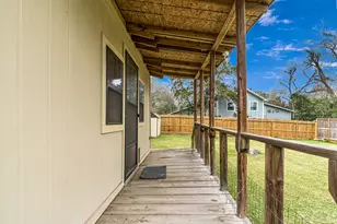 26 W Austin St, Bellville, TX 77418 - Photo 37