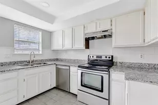 8415 Apothecary Ln, Houston, TX 77064 - Photo 9
