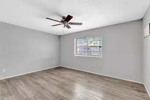 8415 Apothecary Ln, Houston, TX 77064 - Photo 17