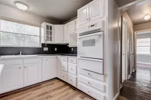 10306 Cheeves Dr, Houston, TX 77016 - Photo 3