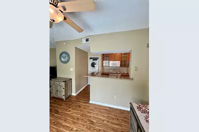 7575 Cambridge Street #2701, Houston, TX 77054 - Photo 11