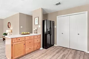 8836 E Buffalo Cir, Willis, TX 77378 - Photo 11