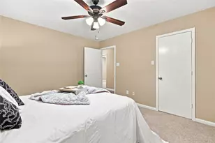 8836 E Buffalo Cir, Willis, TX 77378 - Photo 13