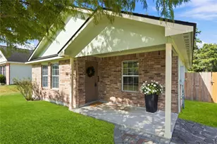 8836 E Buffalo Cir, Willis, TX 77378 - Photo 1