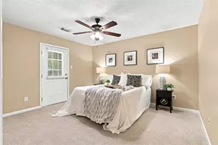 8836 E Buffalo Cir, Willis, TX 77378 - Photo 11