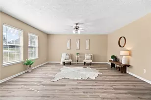 8836 E Buffalo Cir, Willis, TX 77378 - Photo 3