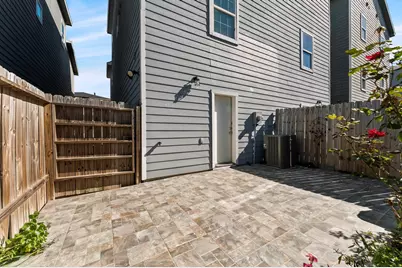 18841 Elegance Avenue, Spring, TX 77379 - Photo 17