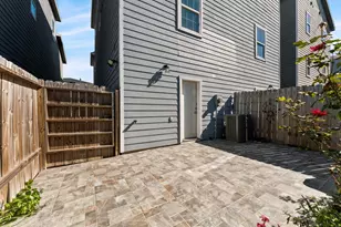 18841 Elegance Ave, Spring, TX 77379 - Photo 17