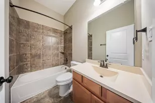 176 Castlegate Ln, Houston, TX 77065 - Photo 9