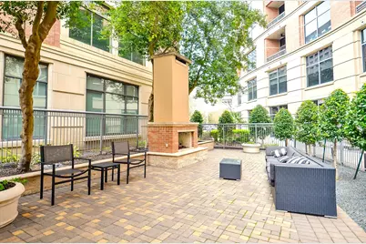 1901 Post Oak Boulevard #1501, Houston, TX 77056 - Photo 29