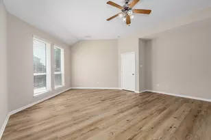 6810 Oaken Gate Way, Humble, TX 77338 - Photo 11