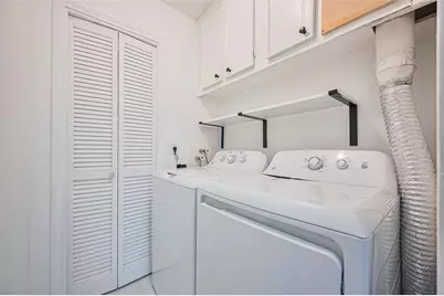 10174 Beekman Place Drive, Houston, TX 77043 - Photo 13