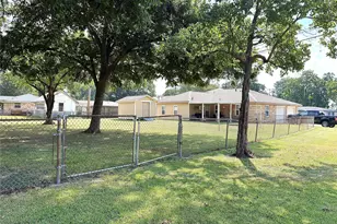 2113 Helen St, Pasadena, TX 77502 - Photo 9