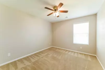 9909 Hyacinth Way, Conroe, TX 77385 - Photo 11