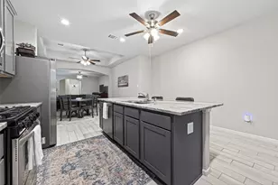 320 Emerald Thicket Ln, Houston, TX 77336 - Photo 11