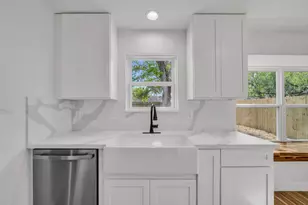 12426 Enchanted Path Dr, Houston, TX 77044 - Photo 13