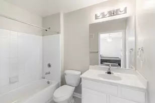 1725 Harvey Mitchell Pkwy S, College Station, TX 77840 - Photo 21